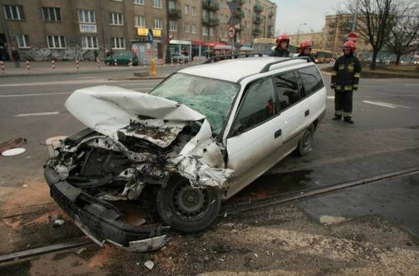 Wypadek samochodowy warszawa bmw #5