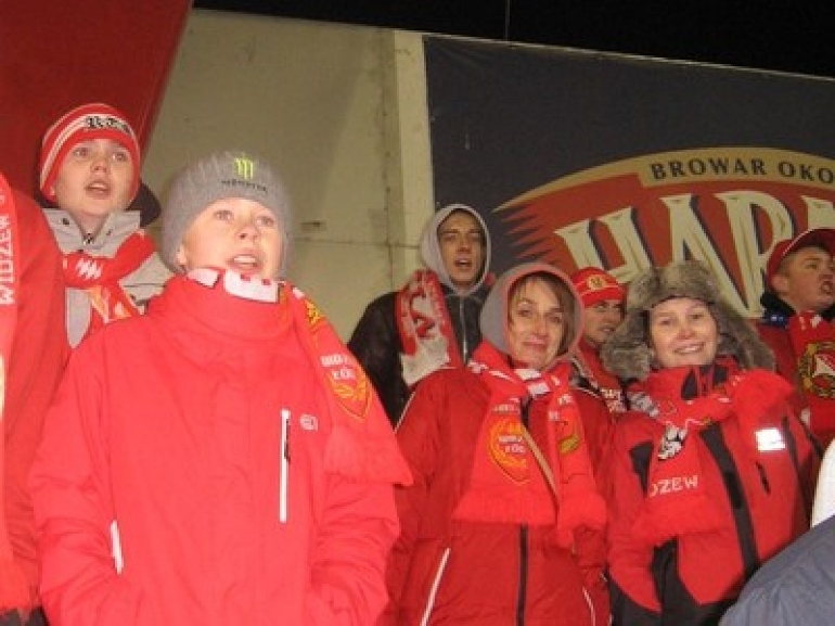Ja i synowie dopingujący naszą ukochaną drużynę - Widzew Łódź! Ja i synowie dopingujący naszą ukochaną drużynę - Widzew Łódź!