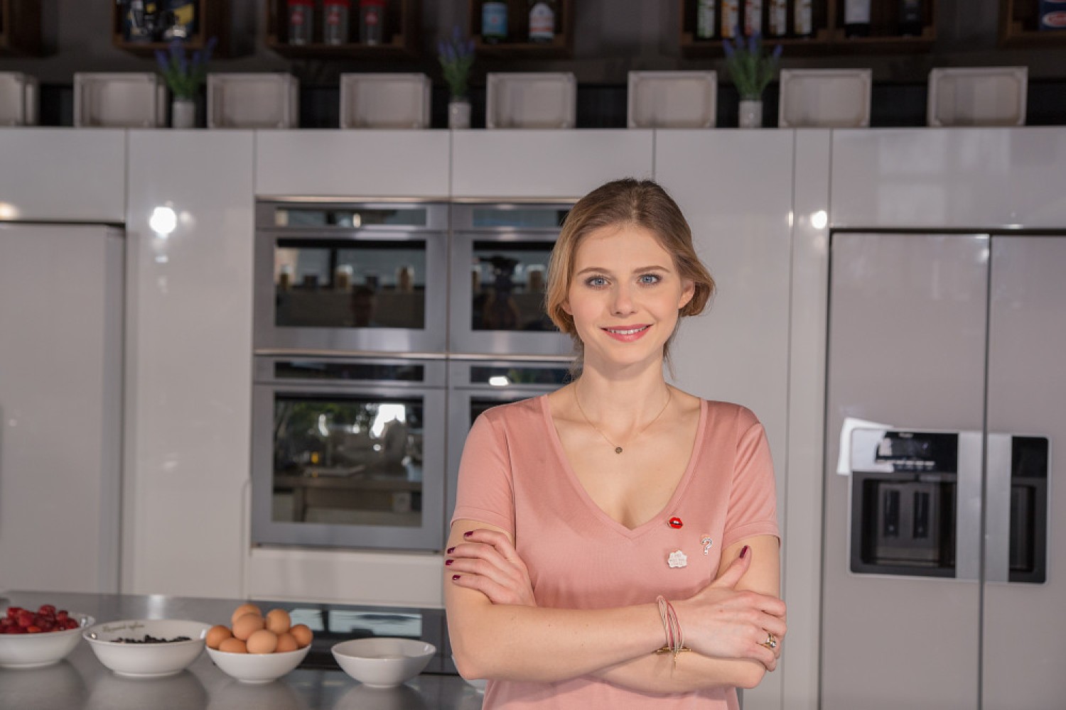 "Artysta w Kuchni" odcinek 4. Izabela Zwierzyńska i jej deser. Jak gotuje gwiazda "Barw Szczęścia"?