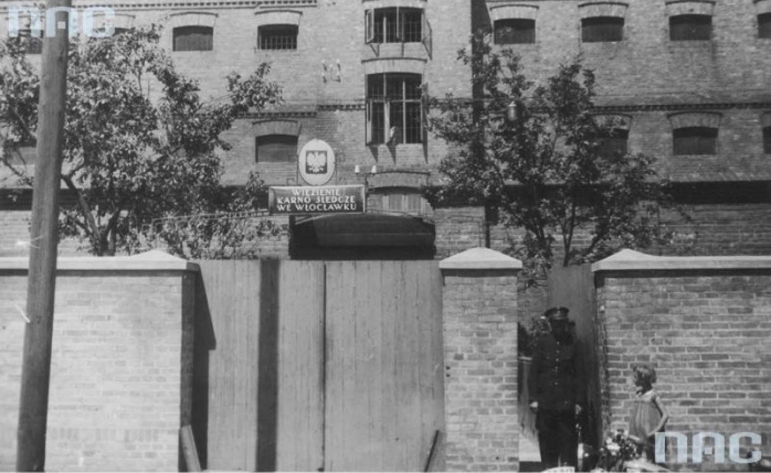 Więzienie we Włocławku mieściło się przy dzisiejszej ulicy Wojska Polskiego (wjazd był od dzisiejszej ulicy Kilińskiego).