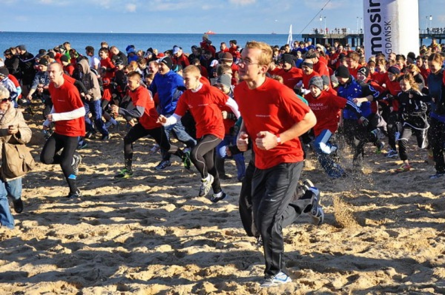 Tak biegali po plaży w Gdańsku w 2012 roku