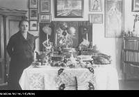 Porcelana, obrusy, srebrne zastawy, cuda-wianki. Oto świąteczne stoły sprzed 100 lat!
