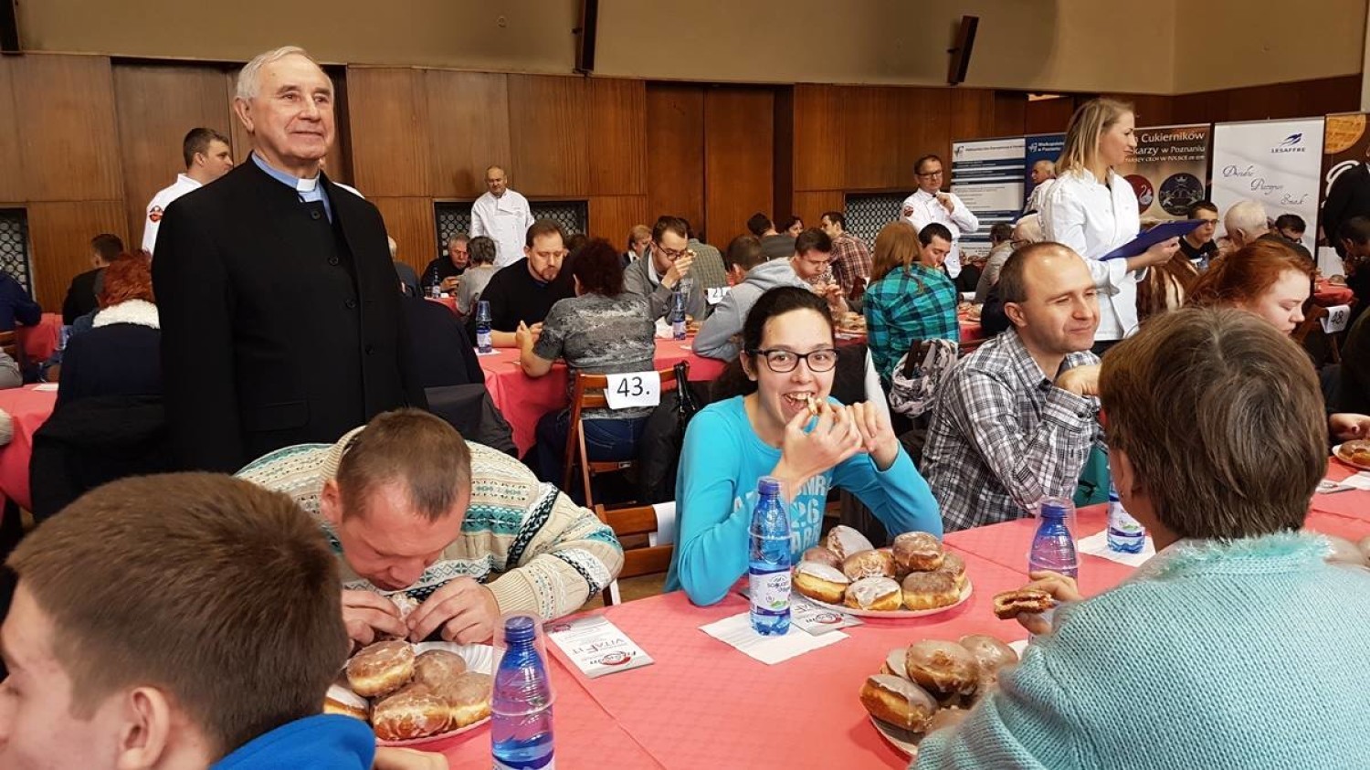 Piotr Frąckowiak zjadł pączki najszybciej
