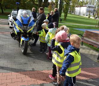 Piknik z policją i strażą pożarną dla najmłodszych w Parku Strzeleckim w Tarnowie
