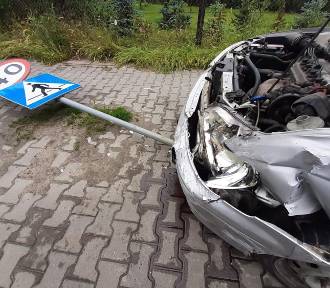 Wypadek na DW 240 w Żalnie między Chojnicami a Tucholą. Jedna osoba poszkodowana
