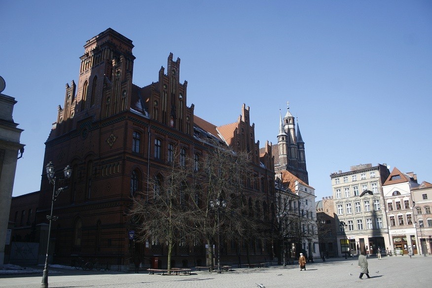 Nie ma tych kamer jeszcze zbyt wiele, więc prezentujemy te, które znamy, licząc na podanie nam linków do innych, których jeszcze nie znamy