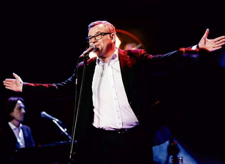 W niedzielę na Muzycznej Scenie wystąpi z koncertem Artur Andrus - artysta kabaretowy, autor tekstów i piosenek