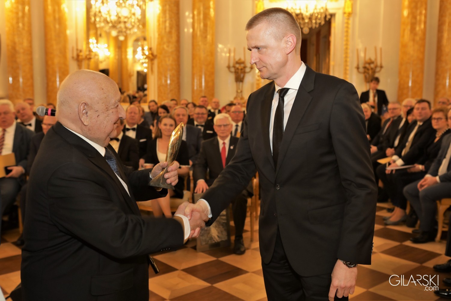 Ceramika Tubądzin podsumowała 2019 rok