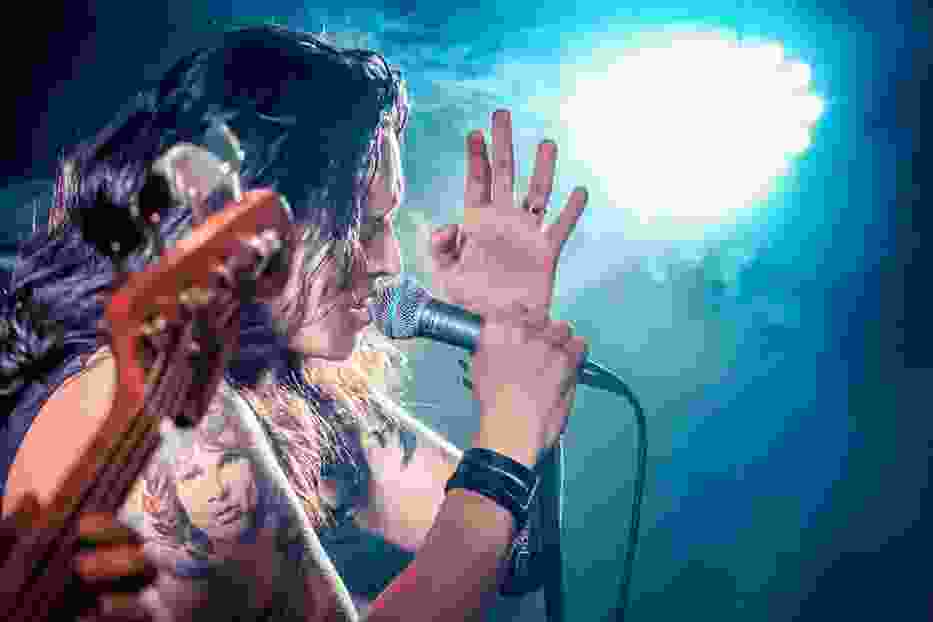 Enclose: Koncert w klubie Atmosfera