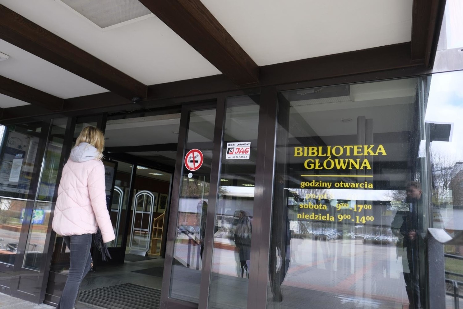 W sumie 150 tysięcy złotych domagają się pracownice Biblioteki Głównej UMK od toruńskiego uniwersytetu