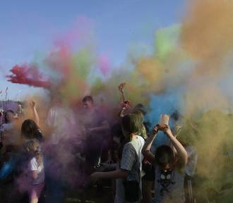 Dzień Baniek Mydlanych i Festiwal Kolorów nad zalewem Zadębie