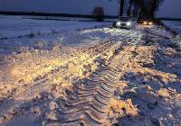 Uwaga, jest niebezpiecznie! Na drogach w całym powiecie są zaspy śniegu!