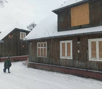 Prace przy domkach fińskich w Świętochłowicach. Czy przejdą kompleksowy remont?