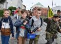 Rajd Szlakiem walk nad Wartą 1939 PTTK Sieradz 2023. W trasę wyruszyło prawie 250 turystów ZDJĘCIA