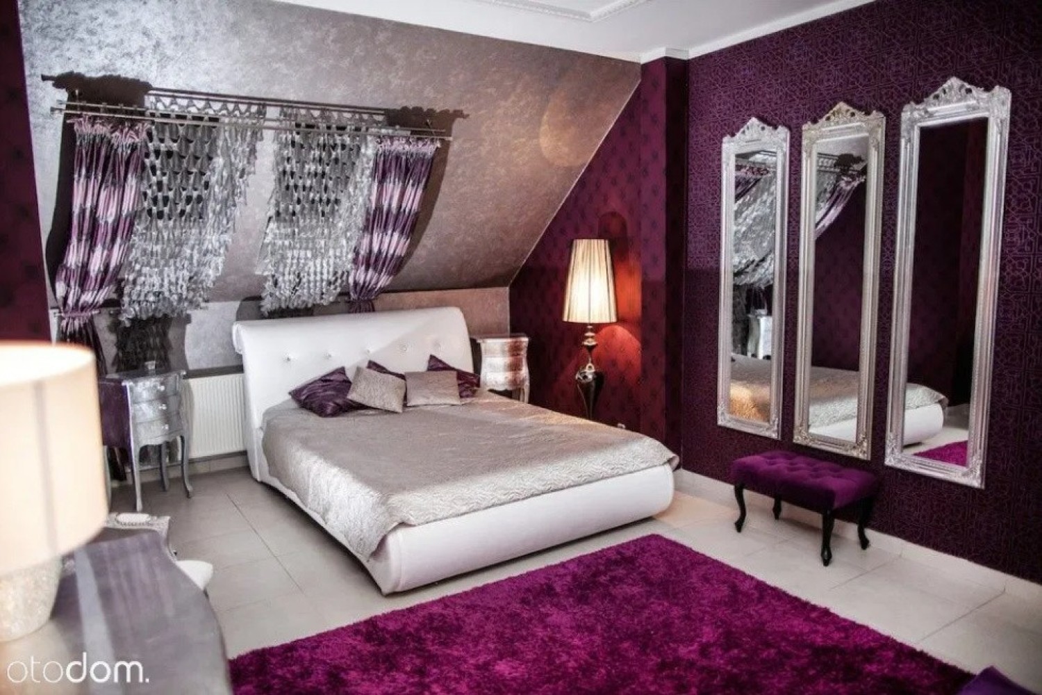 Obiekt hotelowo-gastronomiczny w OpoluNa parterze budynku znajduje się sala konsumencka wraz z barem gdzie serwowane były wyłącznie napoje następnie zaplecze, magazyn, toalety , zaplecze socjalne