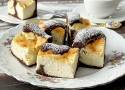 Poznaj sprawdzony przepis na sernik Izaura. Wyśmienite ciasto na specjalną okazję. Zobacz, jak zrobić sernik na czekoladowym cieście