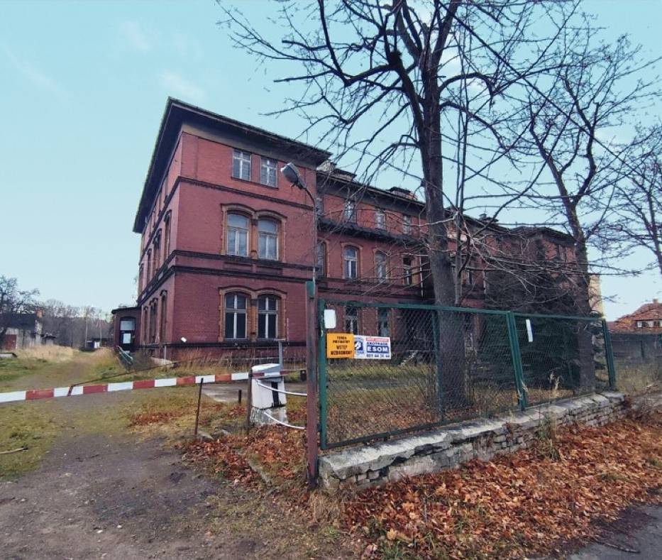 Wałbrzych: Były szpital na Gaju - inwestor sprzedaje grunt pod zabudowę