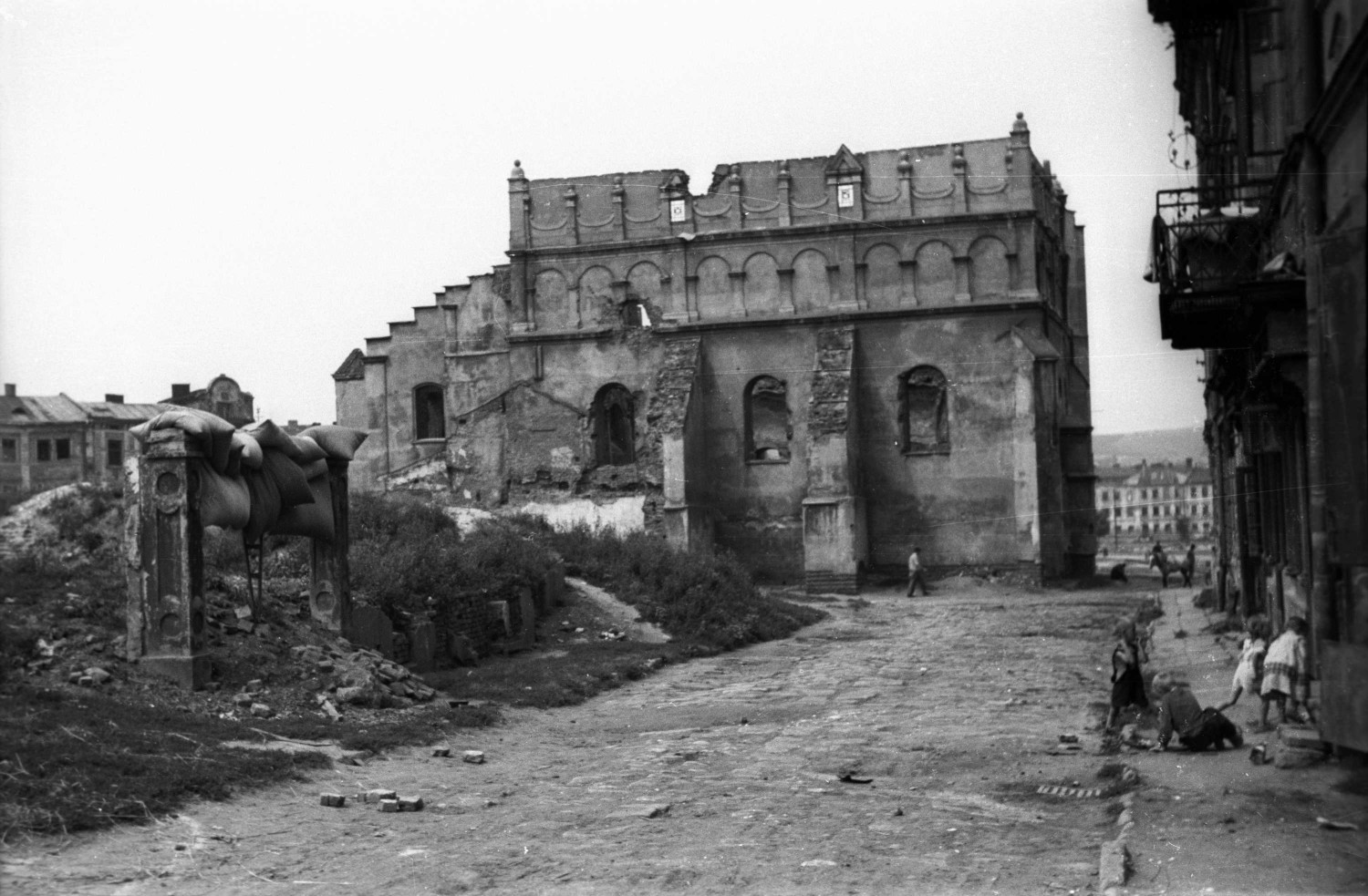 Ruiny Starej Synagogi w 1947 r