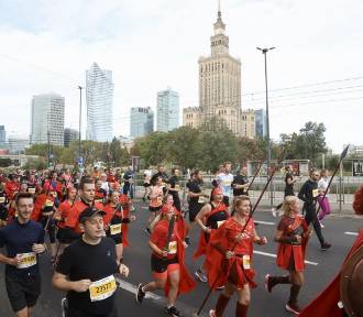 Nice To Fit You Warszawska Dycha. Biegacze przebiegli 10 km ulicami stolicy