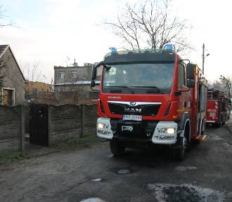 Pożar w Kobylinie. Na miejscu działały trzy zastępy strażaków [ZDJĘCIA]