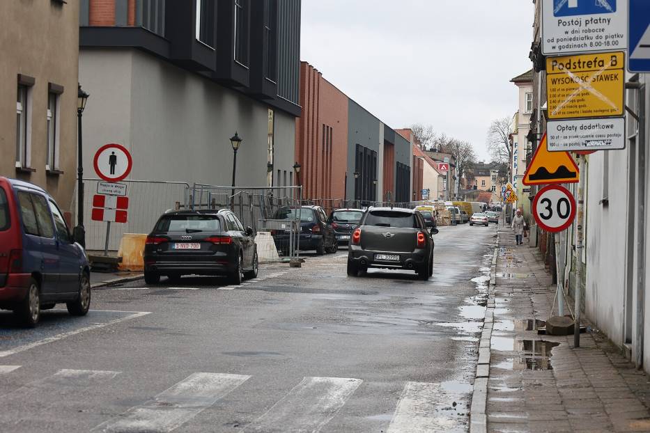 Czy utrudnienia w związku z remontami ulic w centrum Leszna potrwają cały 2024 rok? To możliwe