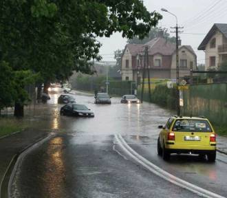 Poważne straty po powodzi błyskawicznej w Bielsku-Białej – 15 mln zł na remonty!