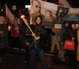 Marsz pamięci żołnierzy wyklętych w Piotrkowie ZDJĘCIA