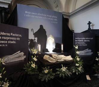 Groby Pańskie w Warszawie 2023. Do czego nawiązują w tym roku?