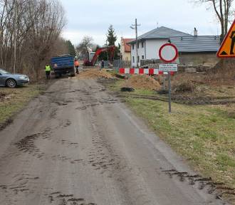 Nowa droga jest budowana w gminie Burzenin ZDJĘCIA