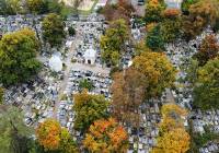 Kalisz: Zmiany w organizacji ruchu wokół cmentarzy. Gdzie parkować?