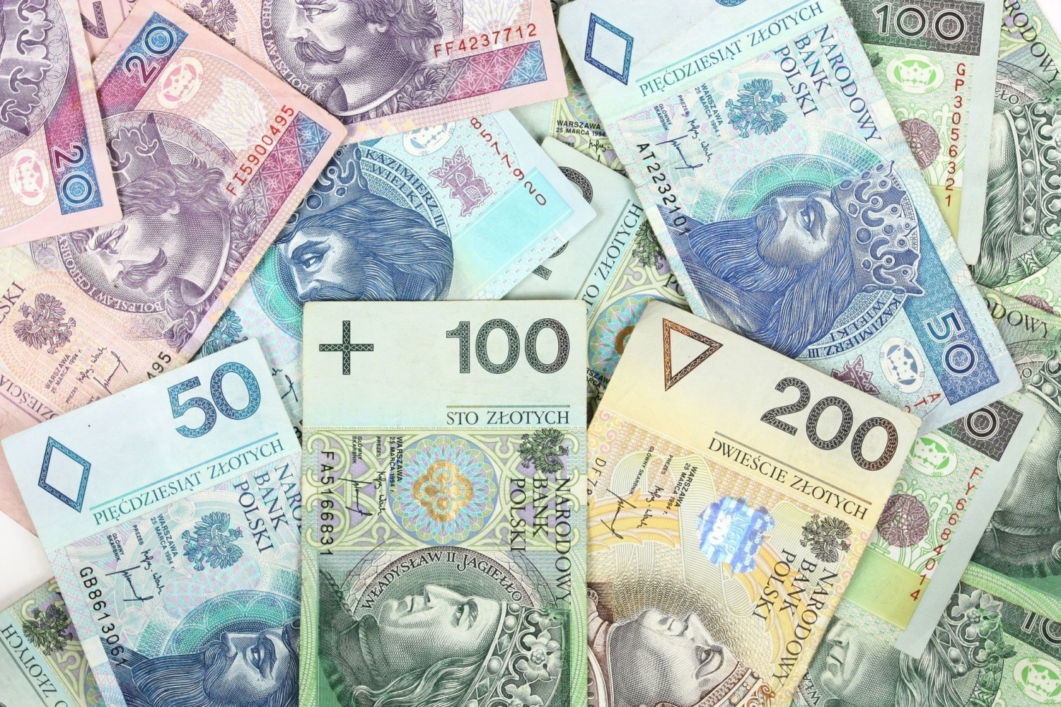 Wysokie od lat ceny mieszkań zwolniły przez koronawirusa – czy teraz zaczną spadać?