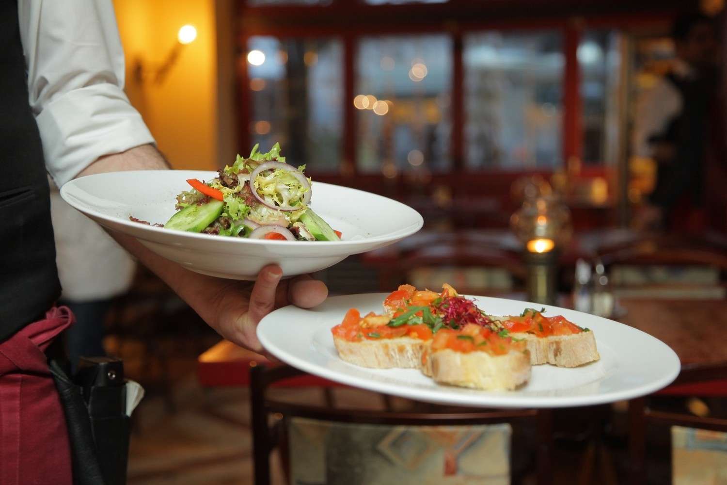 9. Restauracje i hotele