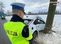 Wypadek w Rudołtowicach – zmarła 24-latka, która uderzyła samochodem w drzewo