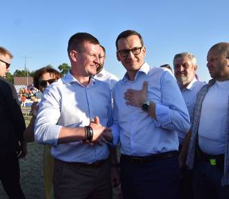 Premier Mateusz Morawiecki w Wiosce inaugurował program 800 plus