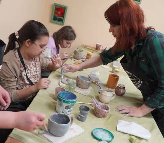 Warsztaty ceramiczne w Hajnowskim Domu Kultury