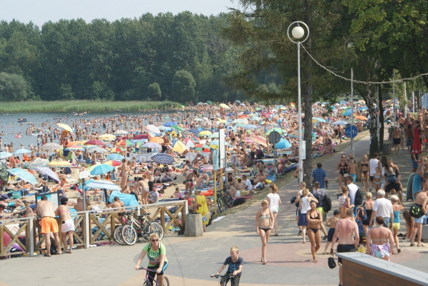 Latem nad Pogorią III wypoczywają tłumy