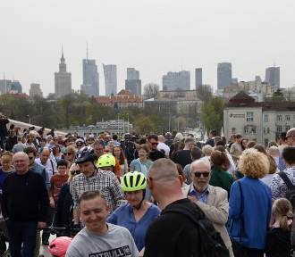 Wielkanoc w Warszawie. Mieszkańcy stolicy udali się na świąteczne spacery