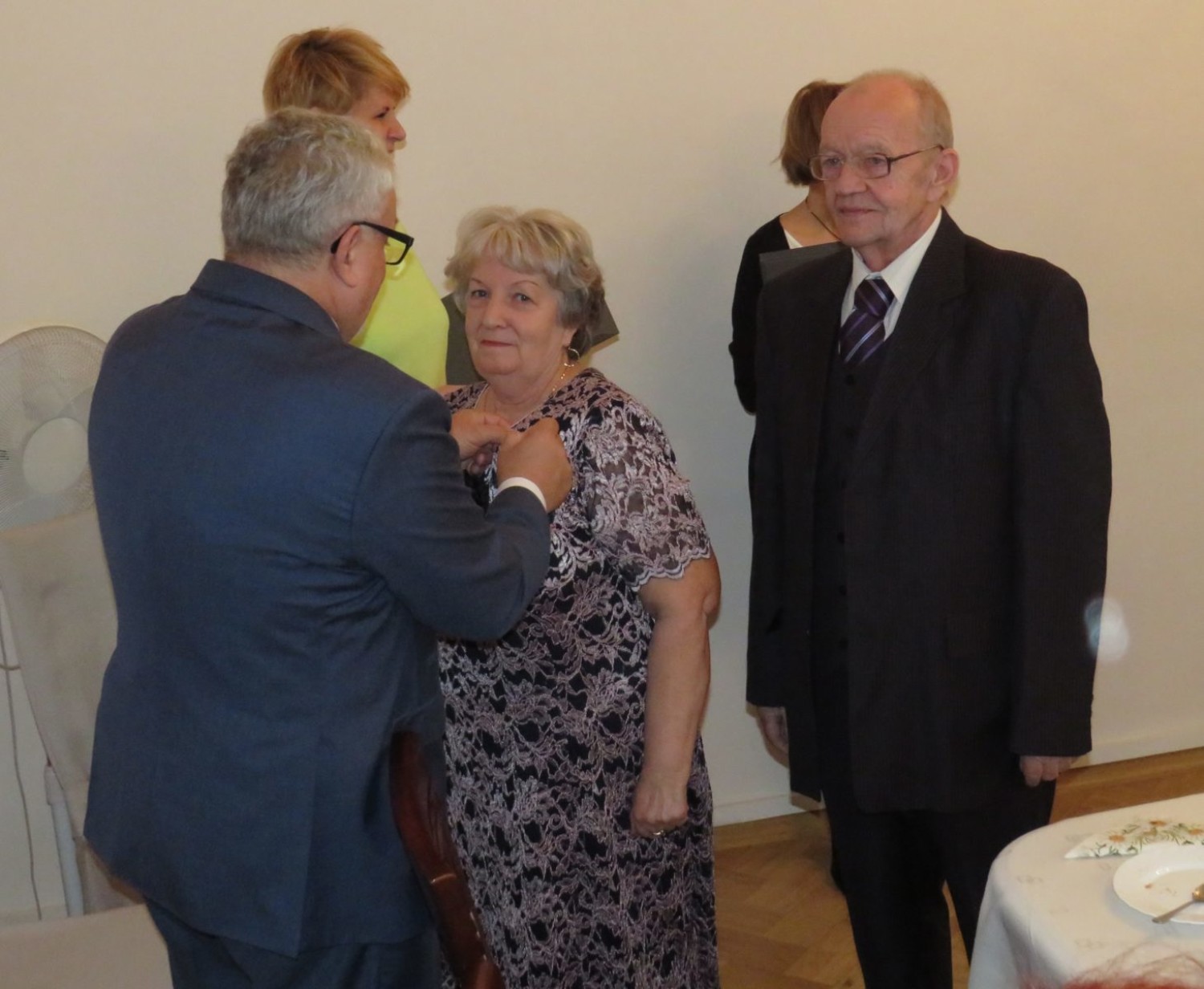 W Urzędzie Stanu Cywilnego w Tarnowskich Górach odbyło się spotkanie z jubilatami, którzy świętowali okrągłe rocznice ślubu