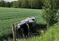 Samochód osobowy wypadł z drogi wojewódzkiej w gminie Stary Dzierzgoń