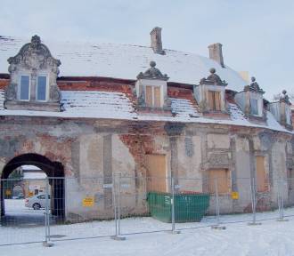 Trwa remont pałacu w Goszczu. Ruszyła rewitalizacja prawego skrzydła