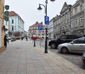 Samochód potrącił kobietę na Krakowskiej w centrum Tarnowa