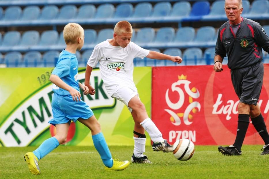 Z Podwórka na Stadion