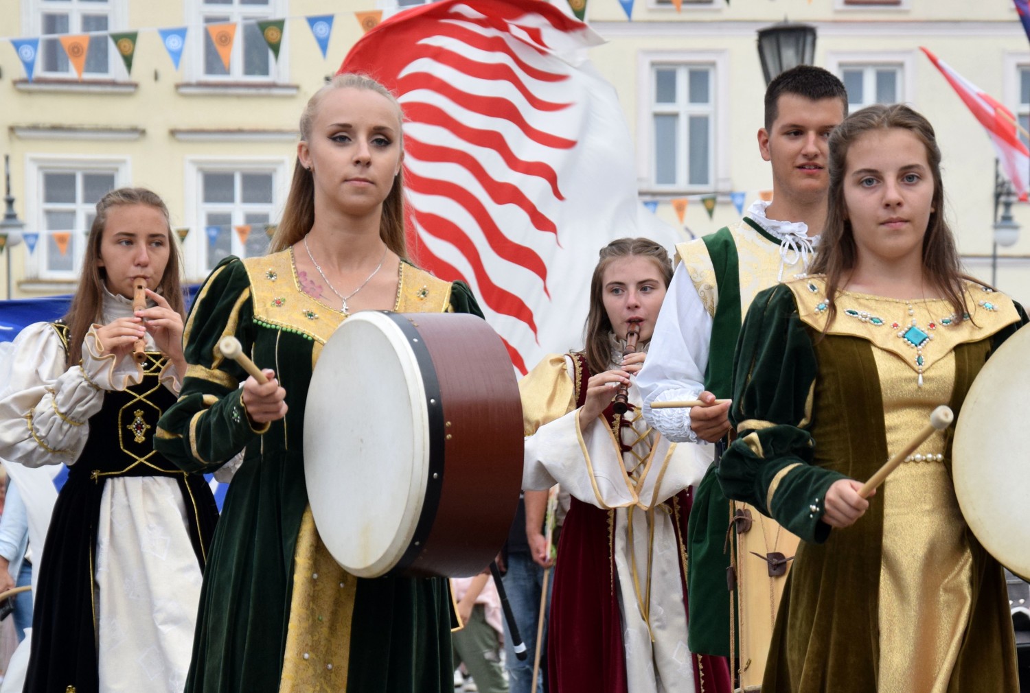 Zobaczcie zdjęcia z rozpoczęcia Jarmarku Jarosławskiego! Zobacz też: Kulturalny Szot - Moriah Woods