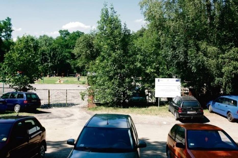 Boisko-lodowisko zostanie wybudowane na odkrytym miejskim kąpielisku przy ul