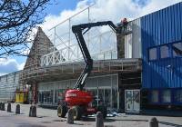 Rozbiórka Tesco w Bytomiu! Wjechał tam ciężki sprzęt. Zobacz ZDJĘCIA