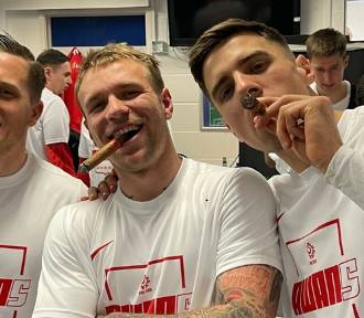 Cygaro i piwo. Tak piłkarze reprezentacji Polski świętowali awans na Euro 2024 