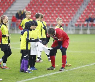  Del Piero, Materazzi, Owen i Luis Garcia w Tychach. Pustki na stadionie ZDJĘCIA 