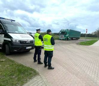 Wspólne kontrole policji i Inspekcji Transportu Drogowego w Sławnie. Zobacz zdjęcia