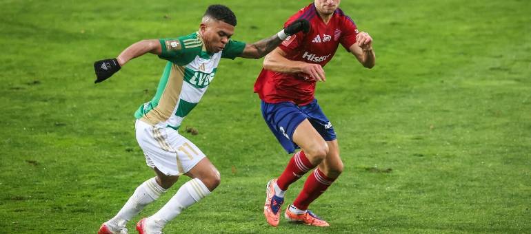 Lechia Gdańsk grała z przewagą przez większość meczu, a nie ma choćby punktu. Raków Częstochowa wykorzystał swoją szansę