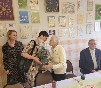 Pani Leontyna z Bukowa Morskiego świętowała 96 urodziny. Zdjęcia